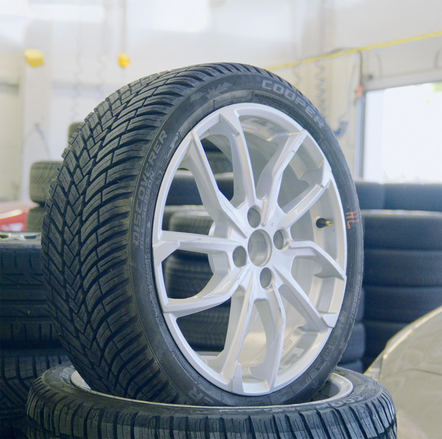 AvD Reifentest - Ganzjahresreifen Cooper Discoverer All Season 205/45 R17 AvD Reifentest - Ganzjahresreifen Cooper Discoverer All Season 205/45 R17