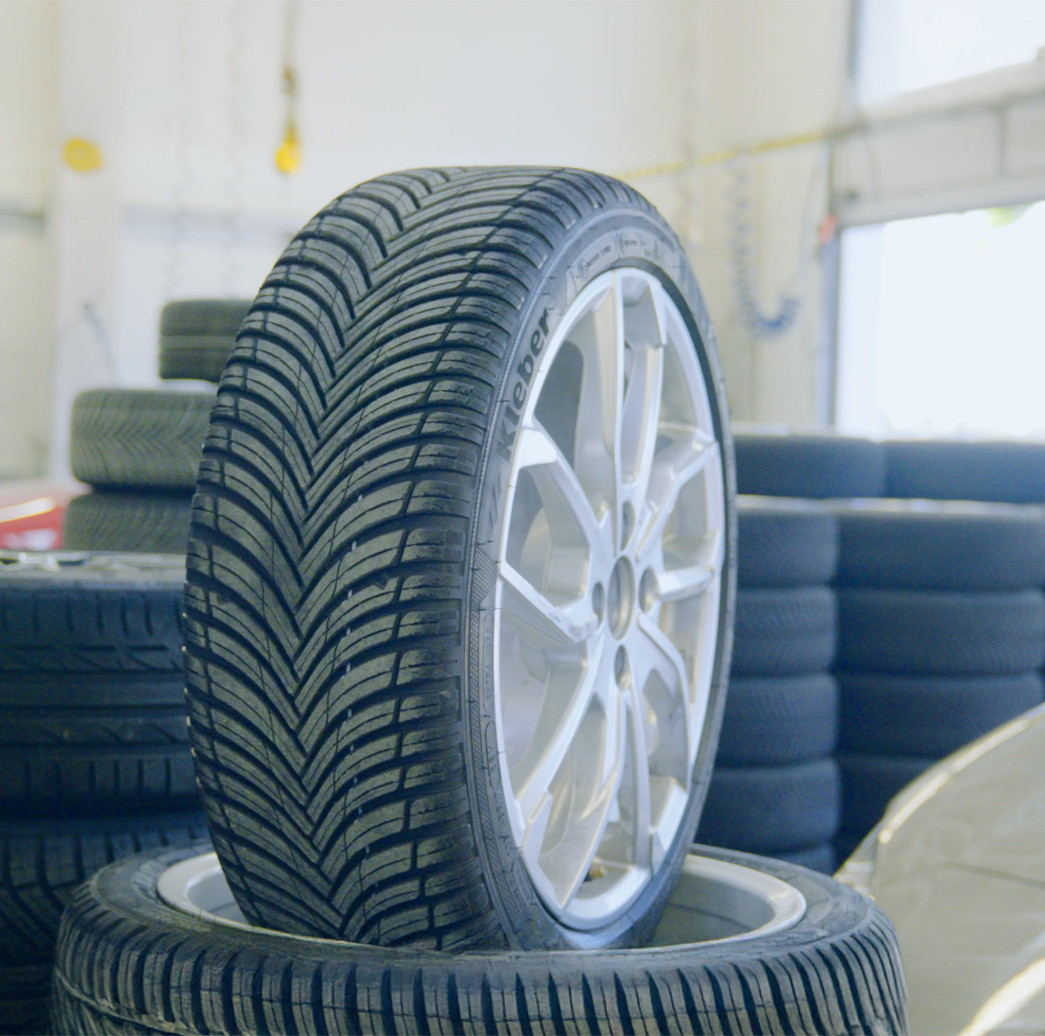 AvD Reifentest - Ganzjahresreifen Kleber Quadraxer 3 205/45 R17 AvD Reifentest - Ganzjahresreifen Kleber Quadraxer 3 205/45 R17