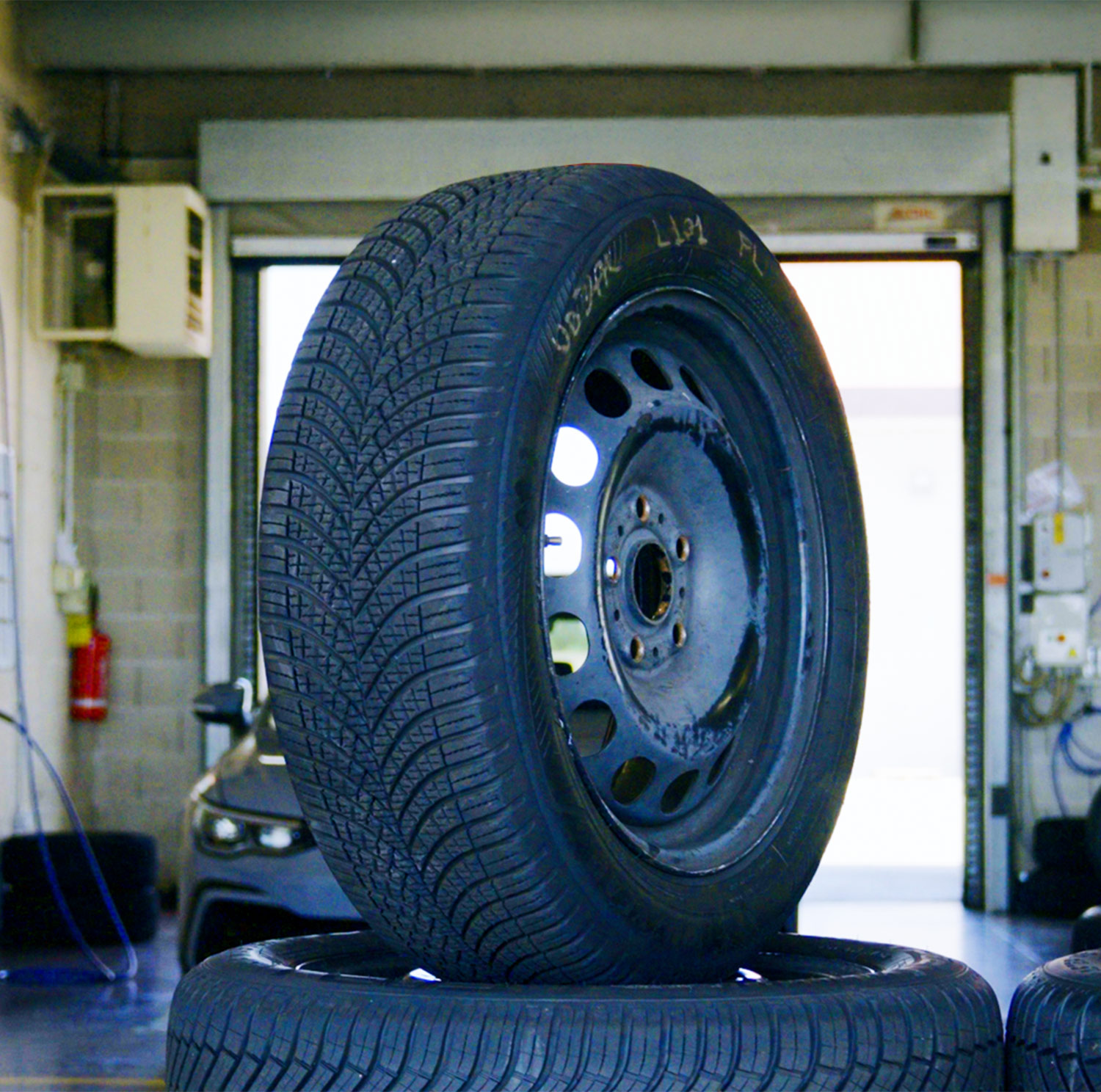 AvD Reifentest - Ganzjahresreifen Kleber Quadraxer 3 205/55 R 16 AvD Reifentest - Ganzjahresreifen Kleber Quadraxer 3 205/55 R 16