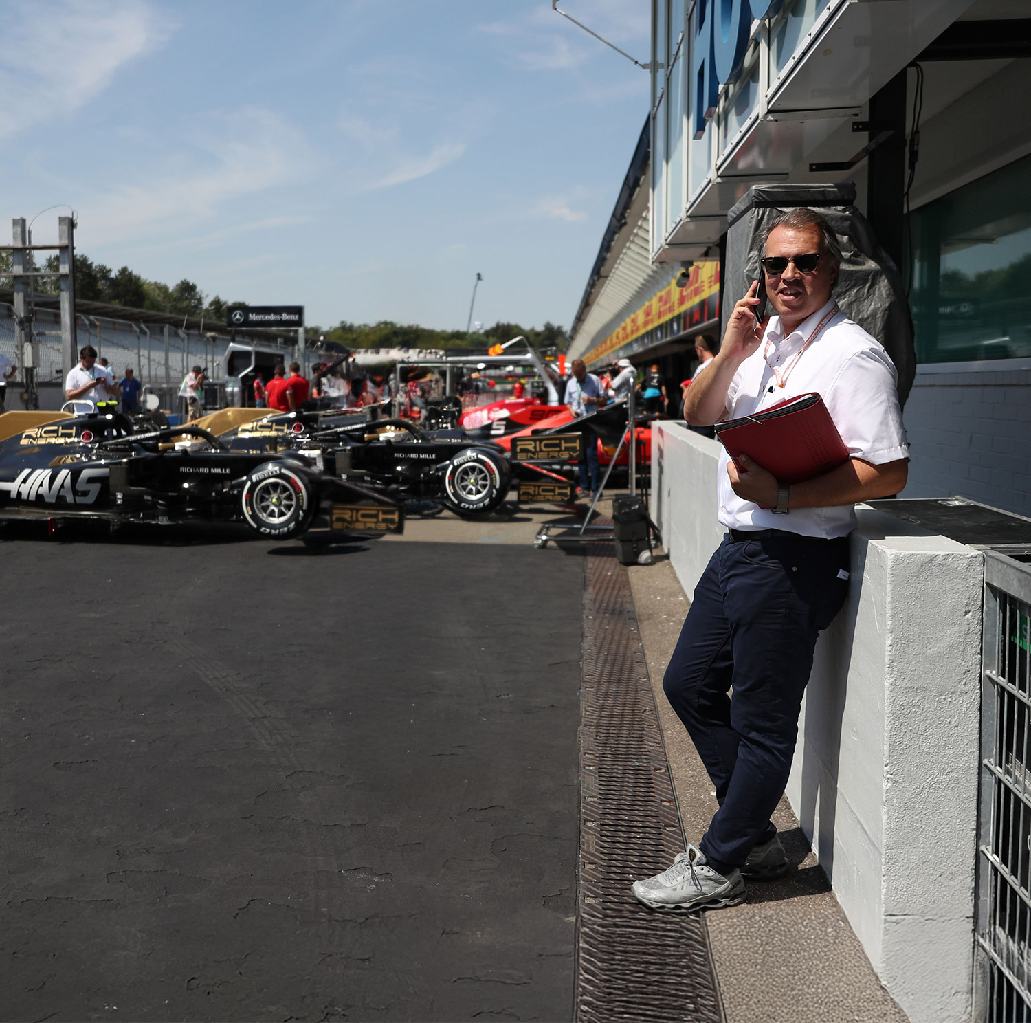 AvD Pressemeldung - AvD Präsident Lutz Leif Linden: Zweieinhalb Fahrer hätten den Formel-1-Titel verdient