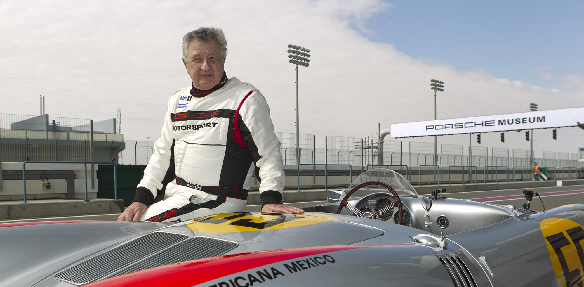 AvD Pressemeldung - Hans Herrmann Ehrenmitglieder des Württembergischen Automobil-Club verstorben