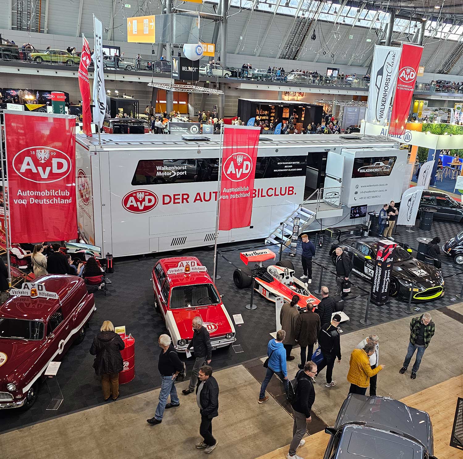 AvD Pressemeldung - AvD bietet Autobegeisterung pur auf der Retro Classics Stuttgart