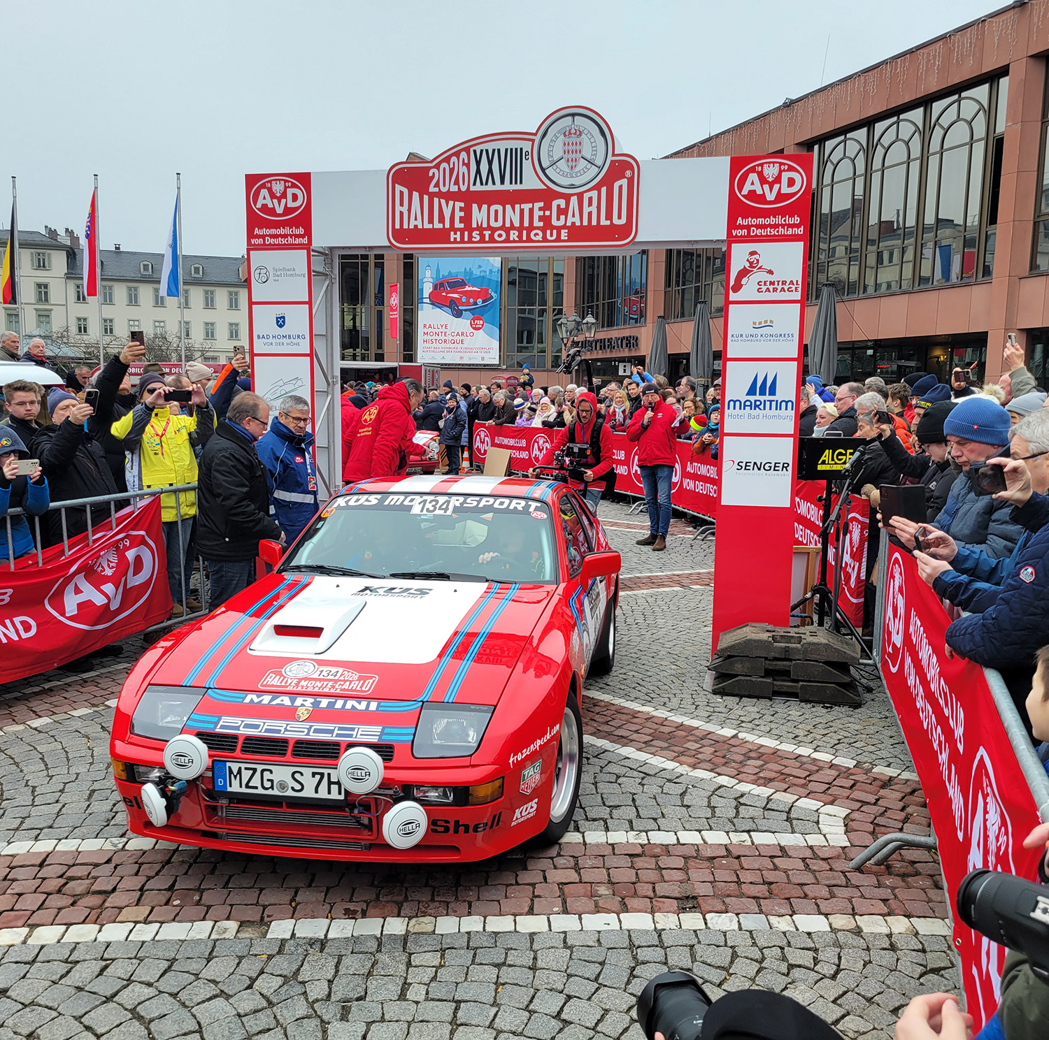 Start der Rallye Monte-Carlo Historique 2026 in Bad Homburg Start der Rallye Monte-Carlo Historique 2026 in Bad Homburg